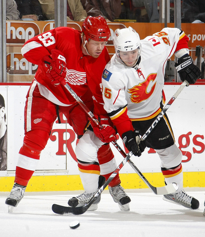 レッドウィングス オーバータイムの末勝利で4連勝