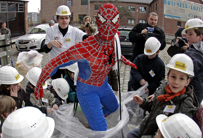 レゴでできたスパイダーマン参上、5月開園の西独レゴランド