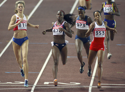 オコロ 女子800メートルの1次予選を通過