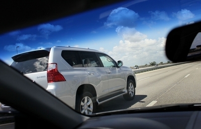 トヨタ車の急加速事故、運転ミスのケースも 米紙報道