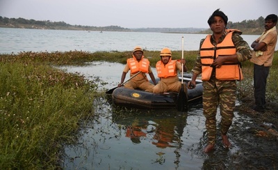 映画撮影中にスタント2人が水死、インド