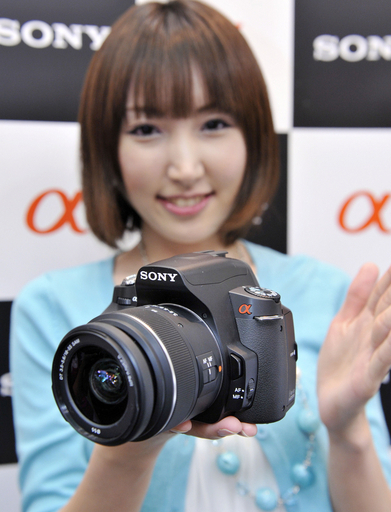 ソニー、デジタル一眼「α」シリーズにエントリー3機種を発表