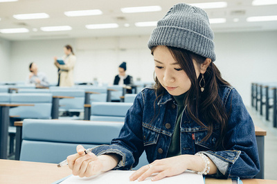 中国の大学で「恋愛科」開設 学内一の人気科目に