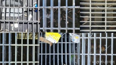 たばこの吸い殻で詰まるソウルの排水溝…「逆流への懸念」知らない人が多く