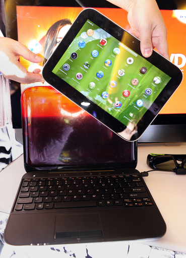 画面を外すとタブレットPCに、レノボの「IdeaPad U1Hybrid」