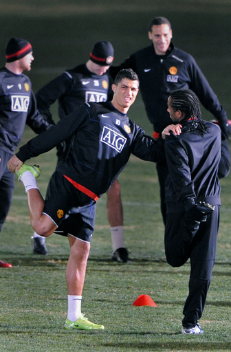 マンチェスター・ユナイテッドが来日後初のチーム練習、08クラブW杯