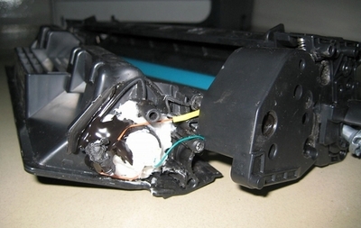 米国行き貨物の爆発物、米東海岸上空で起爆するよう設定 英警察