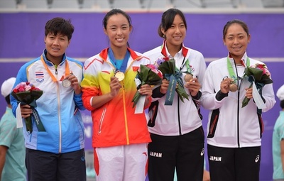 穂積と江口が女子テニスで銅メダル、アジア大会