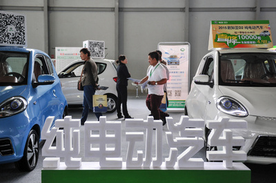 中国が新たなEV補助金制度開始、航続距離長いほど手厚く