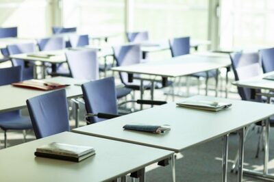 ソウルの大学教授、授業の途中に突然「閉講」宣言…「学生たち、理解も準備もできていない」