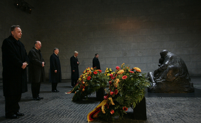 ケーラー独大統領ら、国民哀悼の日に戦没者を追悼
