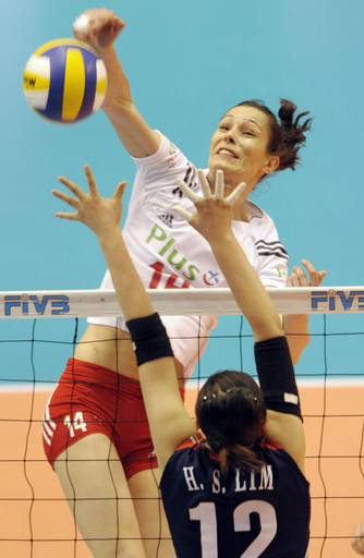 ポーランド 韓国をストレートで下し3勝目