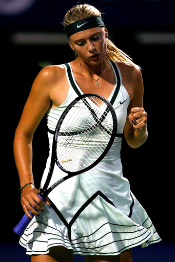 シャラポワ ペトロワに勝利し2回戦進出、ロジャーズ・カップ