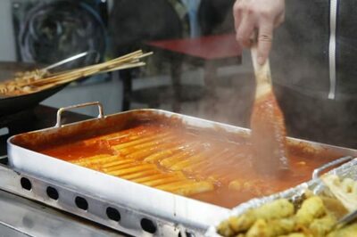 韓国の医療YouTuberが警告する「トッポッキ＋揚げ物＝最悪の組み合わせ」