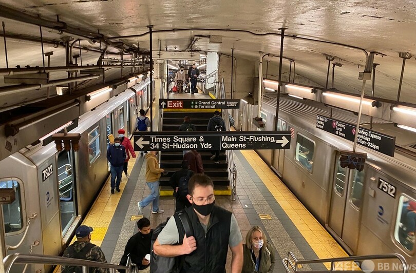 米コロナ新規感染12万7000人超、3日連続で過去最多