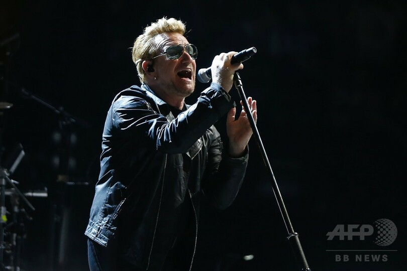 U2、テロ発生のパリでやり直し公演 事件の歌も作曲