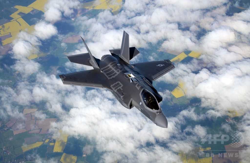 米空軍、F35戦闘機を一時飛行停止 操縦士に低酸素症様の症状 米空軍、F35戦闘機を一時飛行停止 操縦士に低酸素症様の症状