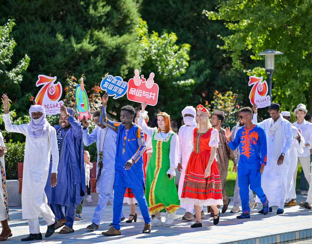 中央アジアからの留学生、中国で夢の実現を目指す 写真5枚 国際ニュース：AFPBB News