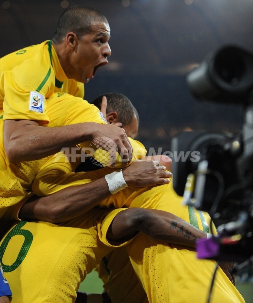 ブラジルがコートジボワールに勝利、決勝T進出決定 W杯 写真23枚 国際