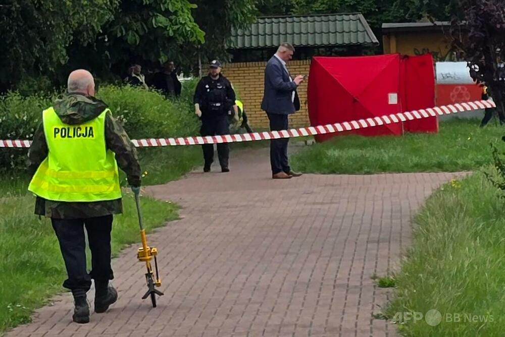 プーチン風刺のロシア人芸術家射殺は「政治的殺人」とポーランド首相