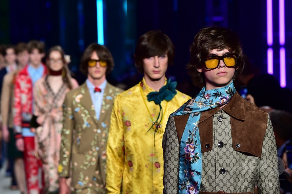 「グッチ」16年春夏メンズ