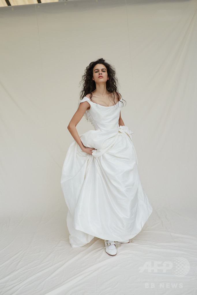 「ヴィヴィアン・ウエストウッド」ブライダルコレクション