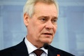 フィンランドの首都ヘルシンキで開かれた記者会見で、辞任を表明するアンティ・リンネ首相（肩書は当時、2019年12月3日撮影）。(c)Mikko Stig / Lehtikuva / AFP
