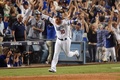 17MLBプレーオフ、ナ・リーグ優勝決定シリーズ（7回戦制）、ロサンゼルス・ドジャース対シカゴ・カブス。サヨナラ本塁打を放ったロサンゼルス・ドジャースのジャスティン・ターナー（2017年10月15日撮影）。(c)AFP/Getty Images/Kevork Djansezian