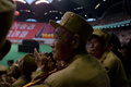 北朝鮮・平壌（Pyongyang）の綾羅島メーデースタジアム（Rungnado May Day Stadium、収容人数15万人）で26日、恒例の「アリラン祭（Arirang Festival）」のマスゲームが行われた。

朝鮮戦争の休戦60周年をテーマに行われる今年のマスゲームには約10万人が参加。一糸乱れぬ体操やダンス、アクロバットなどの集団パフォーマンスや演劇などが披露される（2013年7月26日撮影）。(c)AFP/Ed Jones