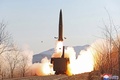 北朝鮮が平安北道で実施した鉄道機動ミサイル連隊の発射訓練。朝鮮中央通信（KCNA）提供（2022年1月14日撮影、15日公開）。(c)AFP PHOTO/KCNA VIA KNS