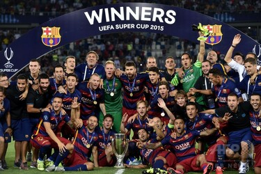 バルセロナがUEFAスーパーカップ制覇、ペドロが決勝点 写真20枚 国際