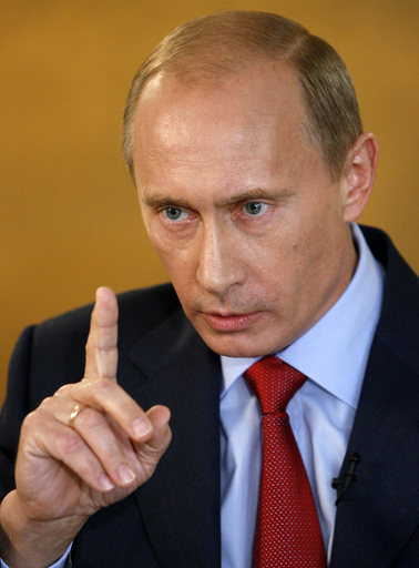 プーチン首相「グルジア紛争を起こしたのは米国」