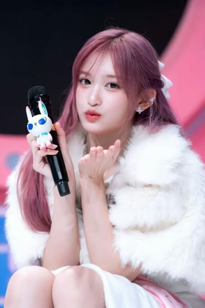 IVEのイソ、SBS「人気歌謡」MCを1年7か月で卒業へ