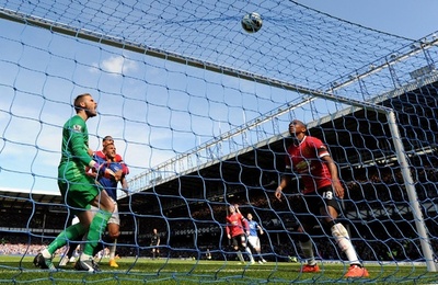 マンUがエバートンに完敗、立て直し迫られる指揮官