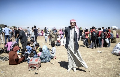 シリアのクルド人、6万人以上がトルコに避難 イスラム国が攻勢