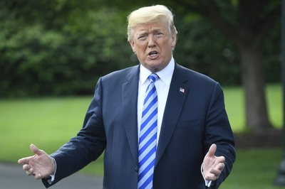 卒業スピーチでトランプ氏の言葉引用…冗談、オバマ氏です！米で話題に