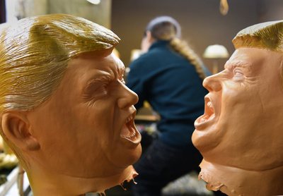 トランプ大統領の注目度占う？そっくりマスク製造量　埼玉