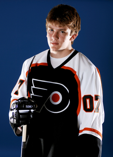 フライヤーズ James vanRiemsdykを指名