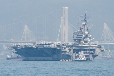 米空母が香港寄港 中国側の融和姿勢か