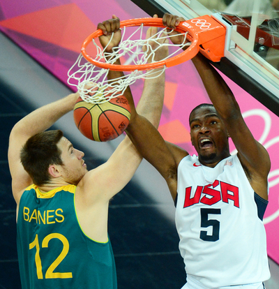 米国がコービーの活躍でオーストラリアを退け準決勝へ