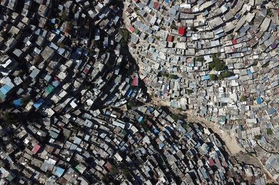 【今日の1枚】密集地域のうねり ハイチ
