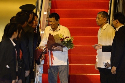 フィリピン大統領、オバマ大統領への侮蔑発言を後悔