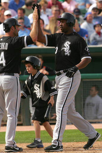 ＜07MLB オープン戦＞ホワイトソックス 13得点を奪いカブスに大勝 - 米国