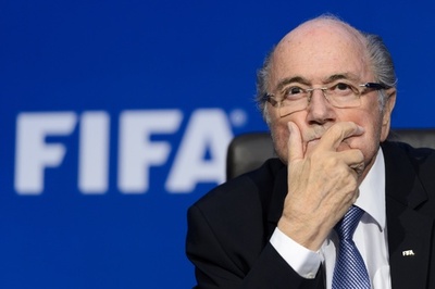 FIFAブラッター会長、辞任を否定