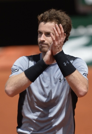 マレー、キリオスに完勝しべスト16入り 全仏オープン