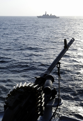 「民間船を武装させろ」、過激な海賊対策を米議員が提唱