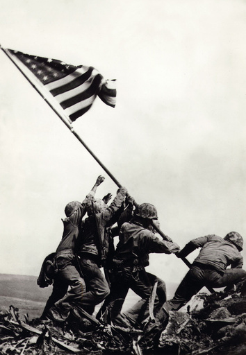 「硫黄島の星条旗」、写真の1人は人違い 米海兵隊が認める