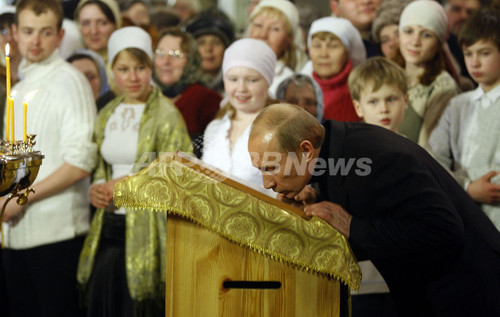 ロシア正教のクリスマス到来 各地で礼拝 写真7枚 ファッション ニュースならmode Press Powered By Afpbb News
