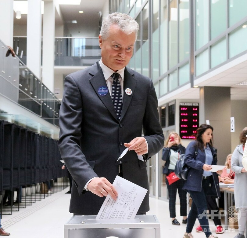 リトアニア大統領選、2候補が決選投票へ 格差と貧困対策が焦点