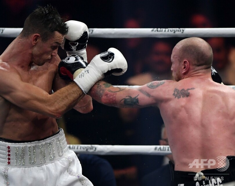 スミスがWBASミドル級タイトル奪取、王者グローブスにKO勝ち